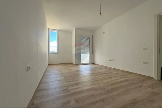 Tirane, jepet me qera apartament 2+1 Kati 2, 82 m² 390 € (Benjamin Kruta - Laprakë, Albania)