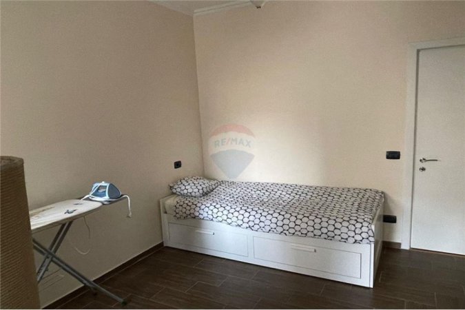 Tirane, shitet apartament 2+1 Kati 2, 117 m² 165.000 € (Kopshti Botanik)