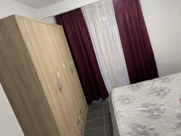Tirane, jepet me qera apartament 1+1+Ballkon Kati 1, 60 m² 350 € (shkozze)