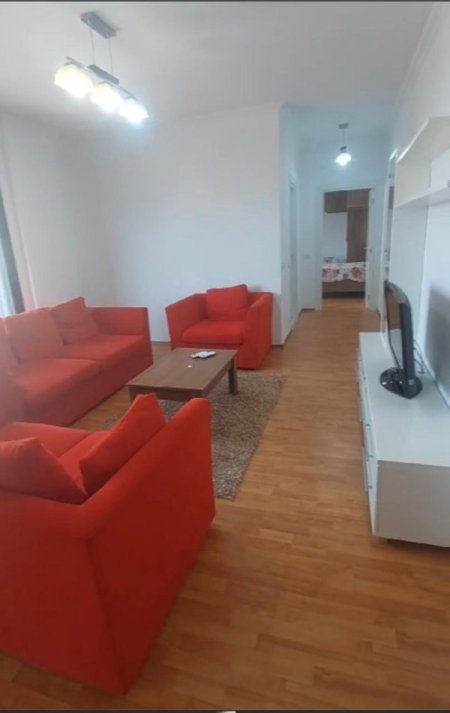 Tirane, jepet me qera apartament 2+1 Kati 5, 85 m² 700 € (Prokuroria e Tiranes)