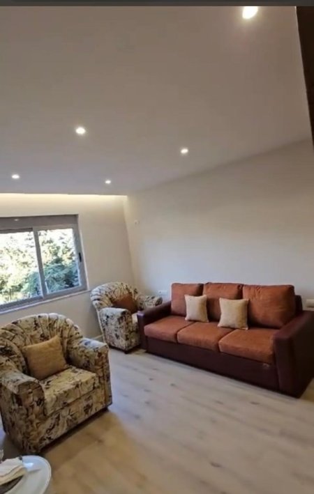 Tirane, jepet me qera apartament 2+1 Kati 3, 78 m² 600 € (Xhamllik)