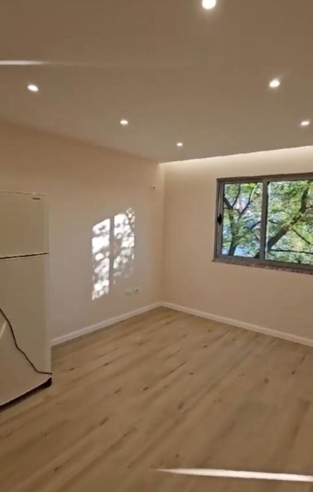 Tirane, jepet me qera apartament 2+1 Kati 3, 78 m² 600 € (Xhamllik)