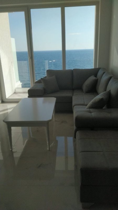 Lezhe Shengjin, jepet me qera apartament 2+1+Ballkon Kati 9, 60 m² 100 € (Rana e Hedhun)