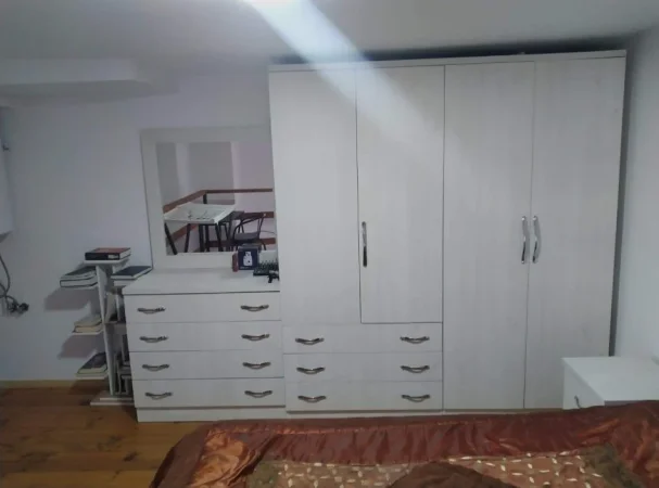 Tirane, jap me qera apartament duplex 1+1 Kati 1, 35 m² 350 € (Don bosko)
