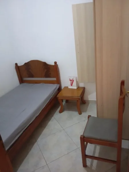 Tirane, jepet me qera apartament 2+1 Kati 4, 76 m² 400 € (21-dhjetori)