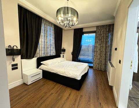 Tirane, jepet me qera apartament 4+1+Ballkon+Post Parkimi Kati 6, 160 m² 3.000 € (Park Gate)