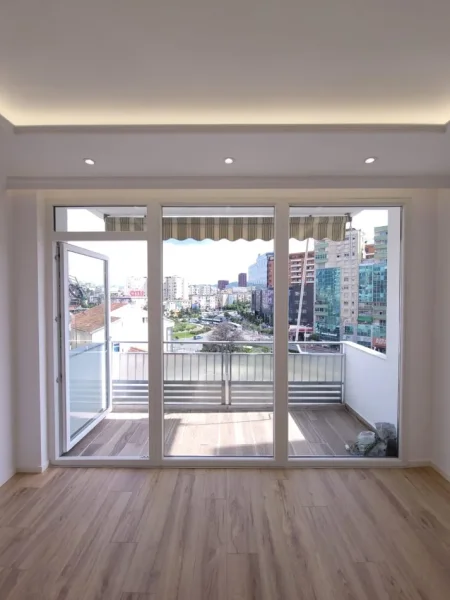 Tirane, shes 2+1+Ballkon Kati 7, 94 m² 210.000 € (zogu i zi)