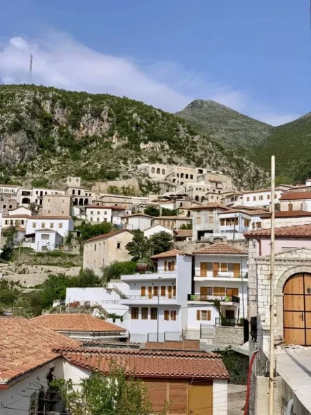 Dhermi - Palase, shitet shtepi 2 Katshe, 80 m² me Oborr 300m2, 260.000 € (Dhermi)