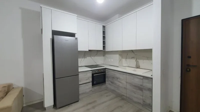 Tirane, jepet me qera apartament 1+1 Kati 4, 80 m² 400 € (Astir)