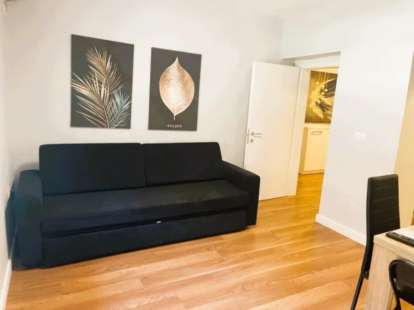 Tirane, shitet apartament 1+1 , 60 m² (Stadiumi Dinamo)