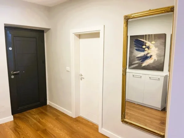 Tirane, shitet apartament 1+1 , 60 m² (Stadiumi Dinamo)