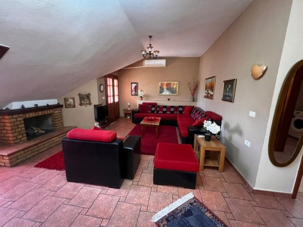 Tirane, jepet me qera apartament 2+1 Kati 3, 120 m² 450 € (Don Bosko)