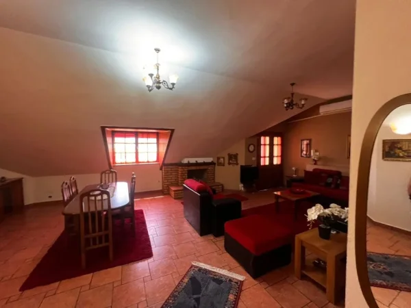 Tirane, jepet me qera apartament 2+1 Kati 3, 120 m² 450 € (Don Bosko)