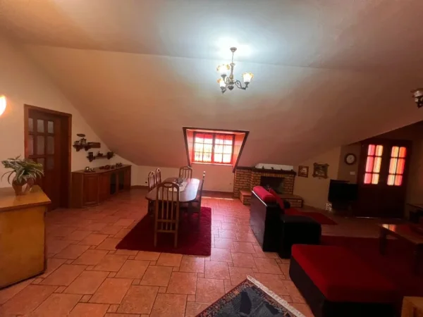 Tirane, jepet me qera apartament 2+1 Kati 3, 120 m² 450 € (Don Bosko)