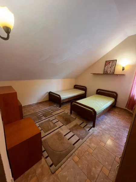 Tirane, jepet me qera apartament 2+1 Kati 3, 120 m² 450 € (Don Bosko)