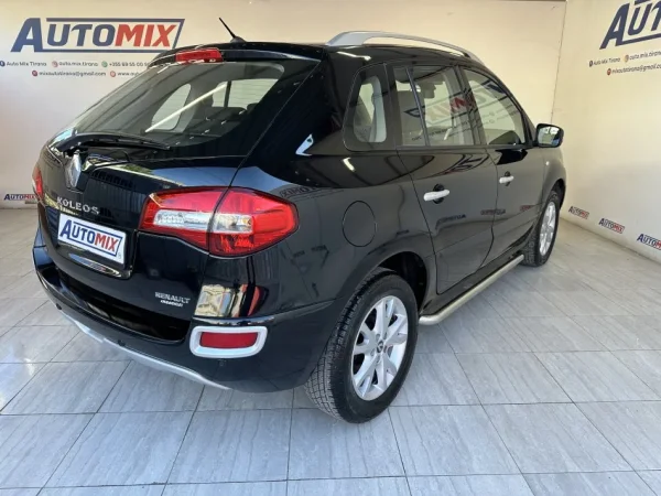 Tirane, shes SUV | Fuoristrad | Xhip RENAULT KOLEOS Nafte, e zeze automatik Klima 231.000 km 5.700 €