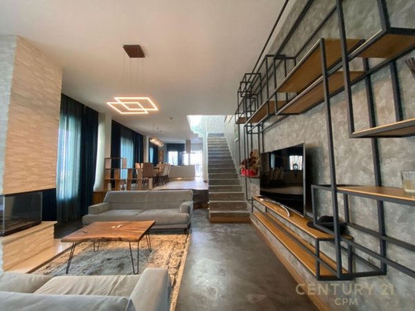 Tirane, jepet me qera Vile 1 Katshe Kati 1, 345 m² 2.700 € (Kodra e Diellit)