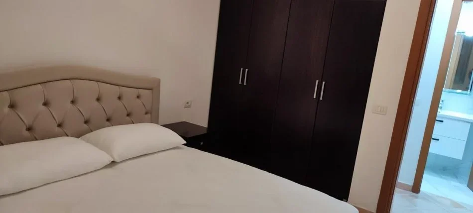 Tirane, jepet me qera 1+1 Kati 7, 70 m² 470 € (Xhamia tabakeve)