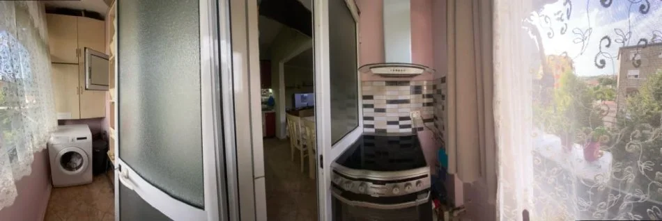 Tirane, shitet apartament 1+1 Kati 3, 62 m² 75.000 € (Rruga Shyqyri Peza,Allias)