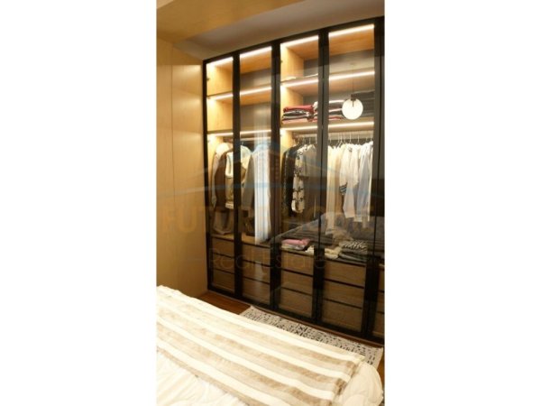 Tirane, shitet apartament 2+1+2 Kati 8, 132 m² 290.000 € (Pazari i Ri)