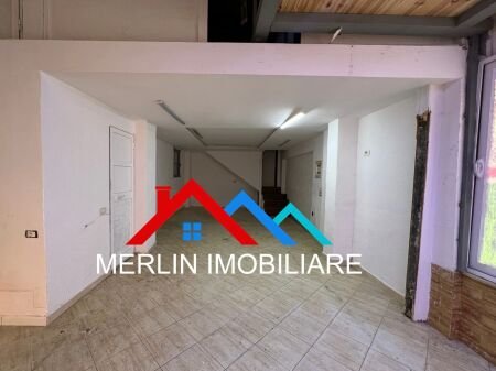 Tirane, shitet ambjent biznesi Kati 0, 40 m² 105.000 € (Sali Butka)