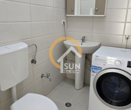 Shkoder, jepet me qera ambjent biznesi Kati 0, 55 m² 300 € (RRUGA MYZAFER PIPA, SHKODER)