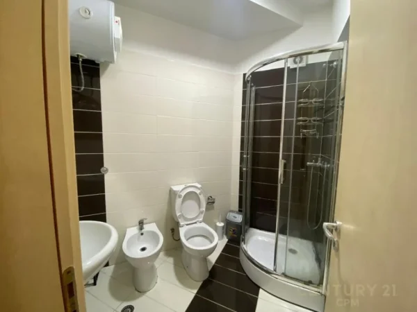 Tirane, shitet apartament 1+1 Kati 2, 72 m² 