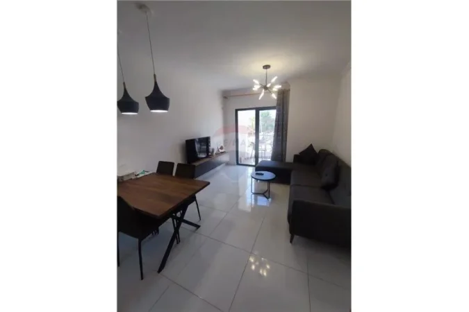 Shqiperi, shitet apartament 1+1 Kati 2, 70 m² 115.000 € (Golem)