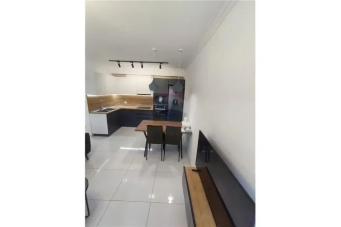 Shqiperi, shitet apartament 1+1 Kati 2, 70 m² 115.000 € (Golem)
