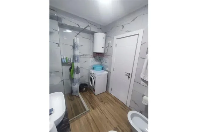 Shqiperi, shitet apartament 1+1 Kati 2, 70 m² 115.000 € (Golem)