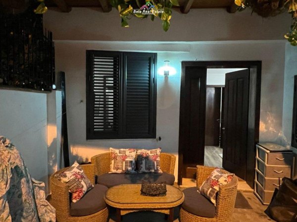 Tirane, jepet me qera apartament 2+1 Kati 1, 105 m² 750 € (qender)