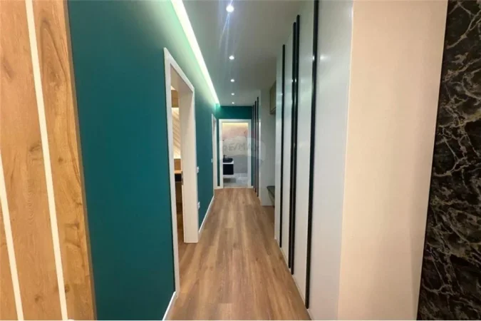 Tirane, jepet me qera apartament 2+1 Kati 4, 91 m² 700 € (Rruga Nexho Konomi - Green City - Fusha e Aviacionit)