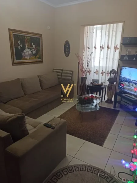 Tirane, shitet apartament 2+1+Ballkon Kati 5, 81 m² 150.000 € (RRUGA PETRO NINI LUARASI)