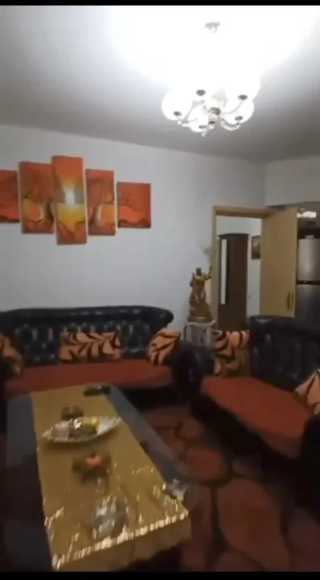 Tirane, shes apartament 2+1 Kati 3, 94 m² 128.000 € (yzberisht)