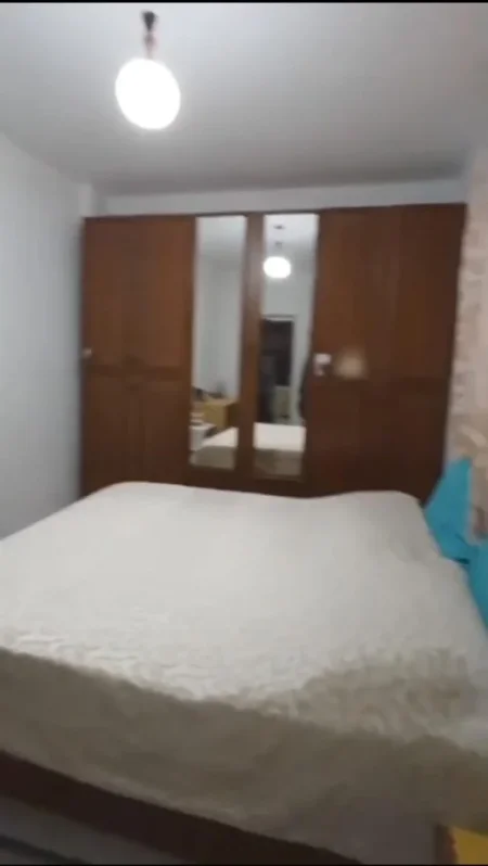 Tirane, shes apartament 2+1 Kati 3, 94 m² 128.000 € (yzberisht)