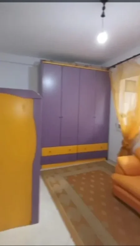 Tirane, shes apartament 2+1 Kati 3, 94 m² 128.000 € (yzberisht)
