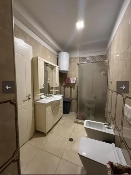 Tirane, shes apartament 2+1 Kati 4, 120 m² 169.000 € (yzberisht)
