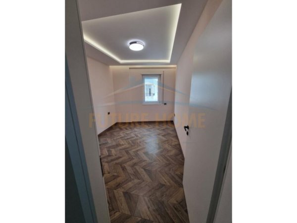 Tirane, jepet me qera apartament 2+1 Kati 5, 97 m² 1.200 € (Rruga e Durrësit)