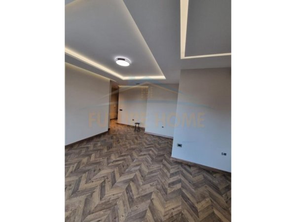 Tirane, jepet me qera apartament 2+1 Kati 5, 97 m² 1.200 € (Rruga e Durrësit)