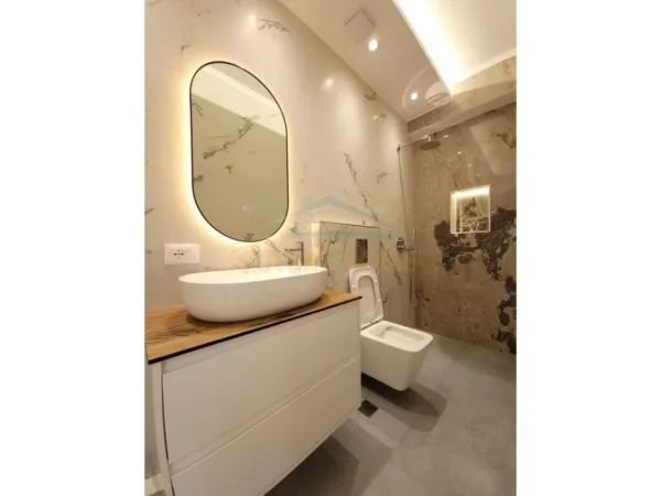 Tirane, shitet apartament 2+1 , 95 m² 210.000 € (Zogu i Zi) 	 AREA41040