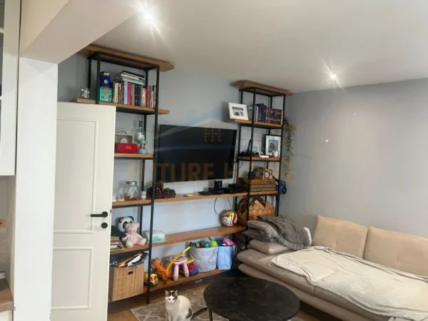 Tirane, shitet apartament 1+1 Kati 3, 63 m² 125.000 € (BULEVARDI BAJRAM CURRI)