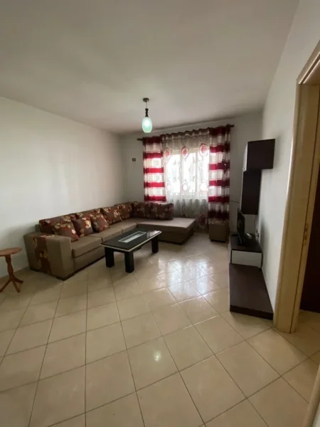 Tirane, shitet apartament 1+1 Kati 2, 75 m² 85.000 € (Casa Italia)