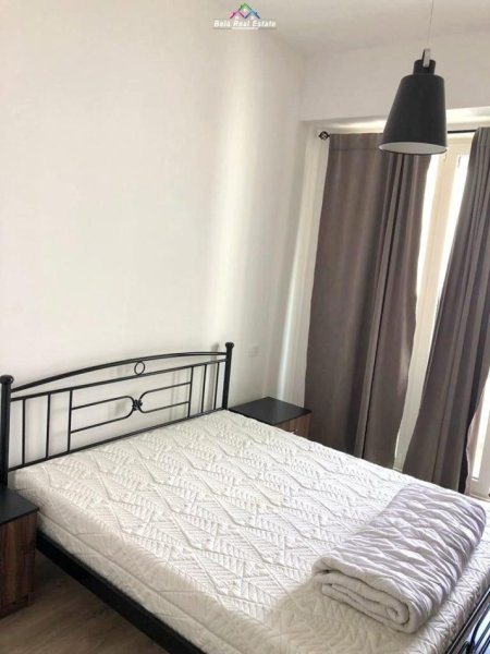 Tirane, jepet me qera apartament 1+1+Ballkon Kati 5, 60 m² 600 € (21 dhjetori)