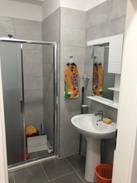 Tirane, jepet me qera apartament 2+1 Kati 3, 90 m² 450 € (Apartament - Me Qira - Ali Demi, Shqipëri)