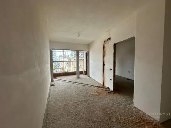 Tirane, shes apartament 1+1+Ballkon , 71 m² 282.000 € (Sheshi Skënderbej (Qendër))