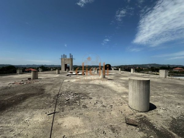 Tirane, jepet me qera ambjent biznesi , 1.520 m² 3.500 € 