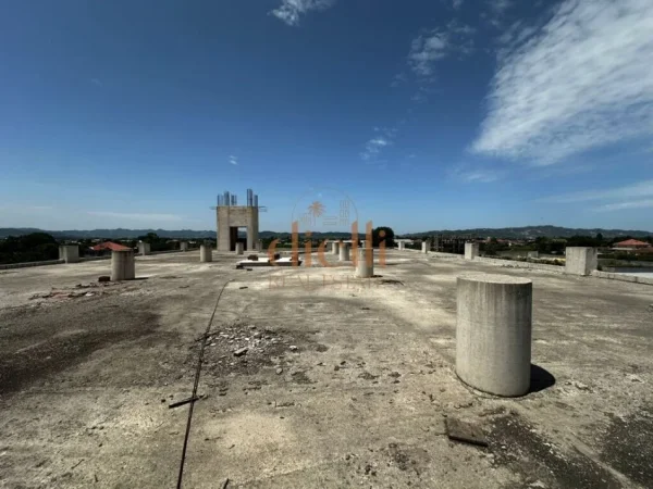 Tirane, jepet me qera ambjent biznesi , 1.520 m² 3.500 € 