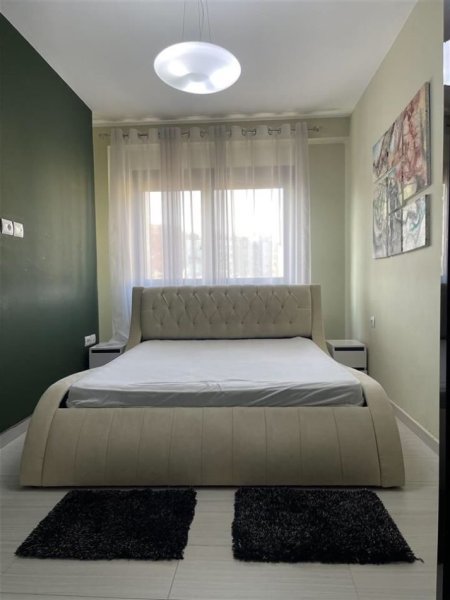 Tirane, jepet me qera apartament 1+1+Ballkon Kati 4, 58 m² 600 € (STADIUMI DINAMO)