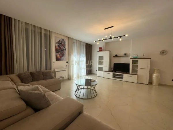 Tirane, shes apartament 2+1+2+POST PARKIMI , 120 m² 350.000 € (Qendra Tregtare TEG)