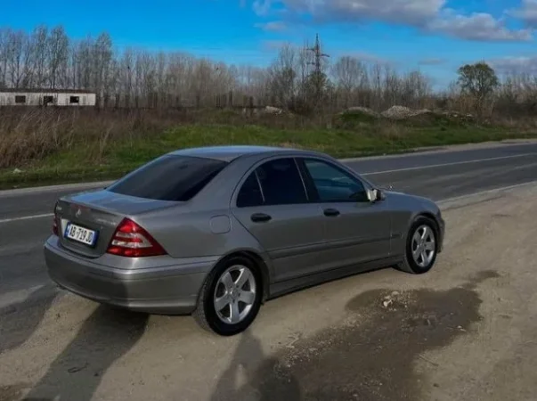 Tirane, MAKINA ME QERA DUKE FILLUAR NGA 15-20€ Benzin+Gaz, manuale | automatike, Kondicioner